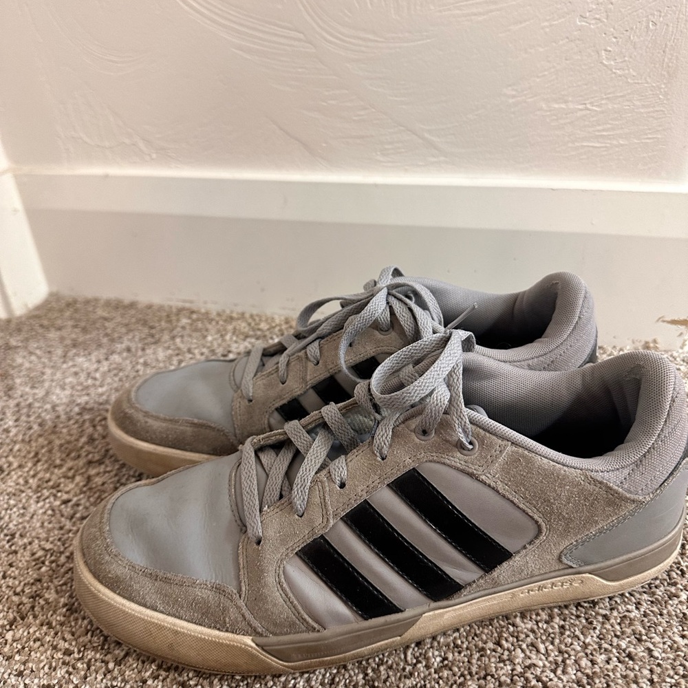 Adidas Men's Gray Sneakers with Black Stripes